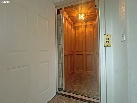 616 Pacific Avenue Brookings OR 97415