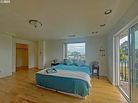 616 Pacific Avenue Brookings OR 97415