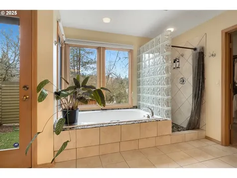 3405 Riverknoll Way West Linn OR 97068