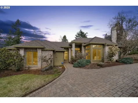 3405 Riverknoll Way West Linn OR 97068