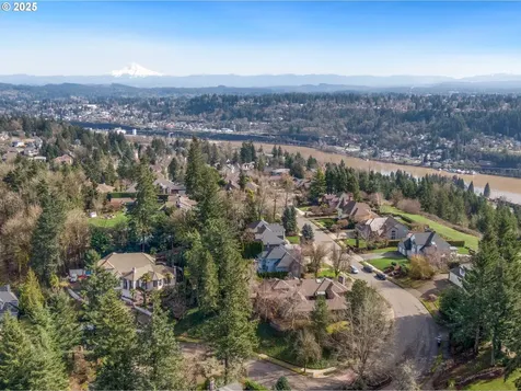 3405 Riverknoll Way West Linn OR 97068