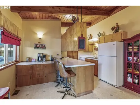 2022 42nd Avenue Longview WA 98632