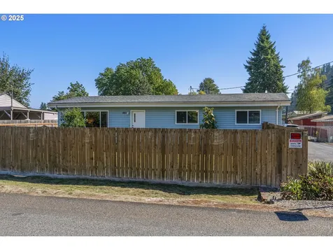 2022 42nd Avenue Longview WA 98632