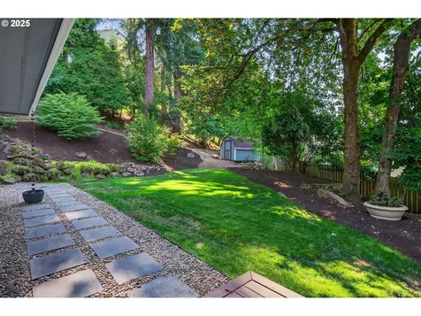 6130 Caufield Street West Linn OR 97068