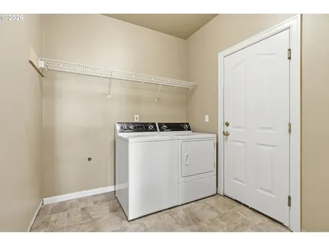 1803 E Gaither Avenue La Center WA 98629