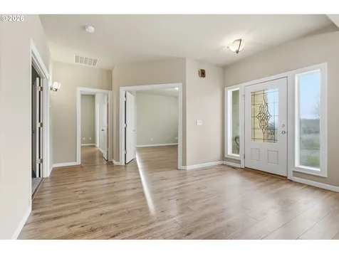 1803 E Gaither Avenue La Center WA 98629