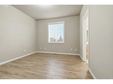 1803 E Gaither Avenue La Center WA 98629