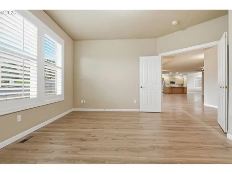 1803 E Gaither Avenue La Center WA 98629