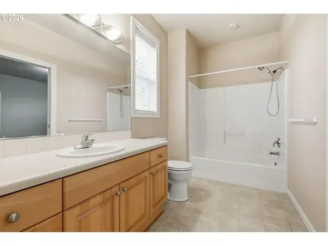 1803 E Gaither Avenue La Center WA 98629