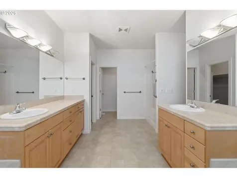 1803 E Gaither Avenue La Center WA 98629