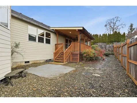 1803 E Gaither Avenue La Center WA 98629