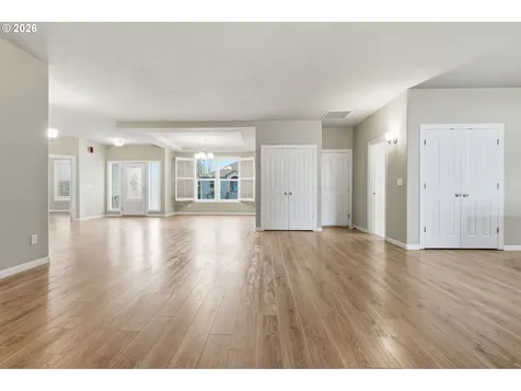 1803 E Gaither Avenue La Center WA 98629