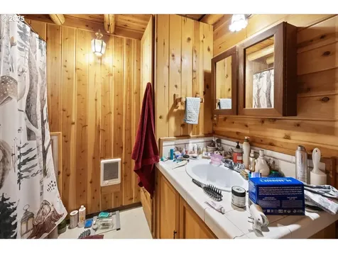 2128 Starveout Creek Road Azalea OR 97410
