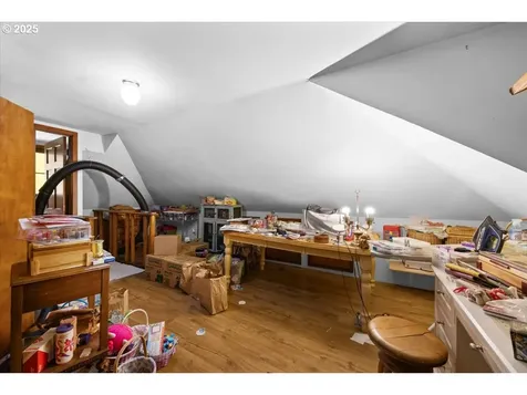 2128 Starveout Creek Road Azalea OR 97410