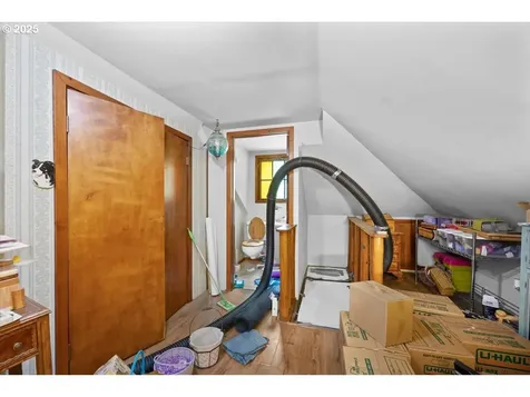 2128 Starveout Creek Road Azalea OR 97410