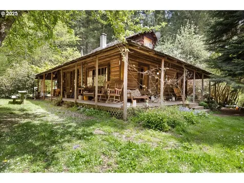 2128 Starveout Creek Road Azalea OR 97410
