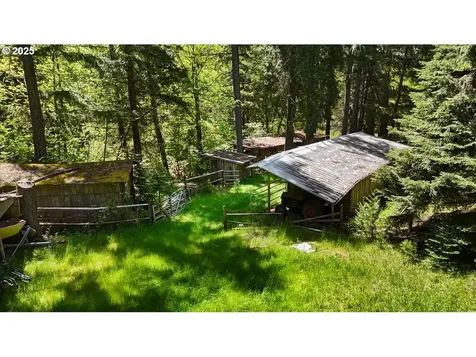 2128 Starveout Creek Road Azalea OR 97410
