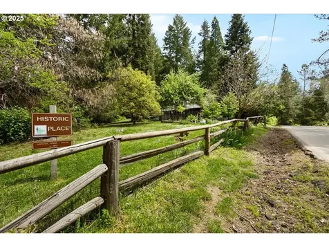 2128 Starveout Creek Road Azalea OR 97410