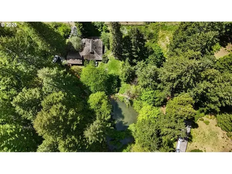 2128 Starveout Creek Road Azalea OR 97410
