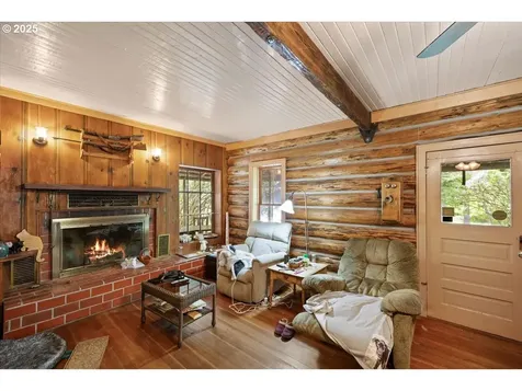 2128 Starveout Creek Road Azalea OR 97410
