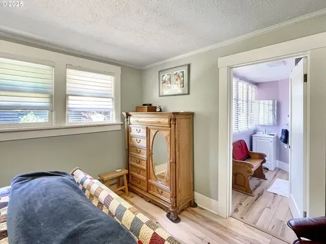 1019 23rd Avenue Longview WA 98632