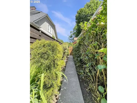 1019 23rd Avenue Longview WA 98632