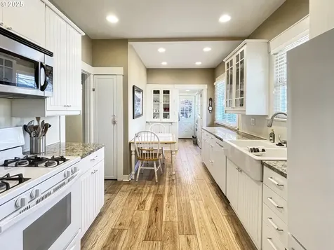 1019 23rd Avenue Longview WA 98632
