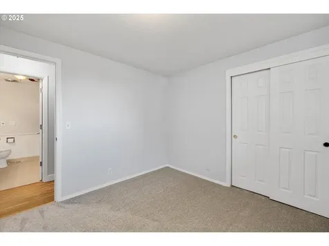 156 Ogden Drive Oregon City OR 97045