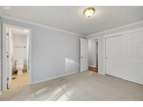 156 Ogden Drive Oregon City OR 97045