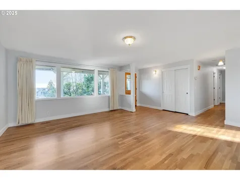 156 Ogden Drive Oregon City OR 97045