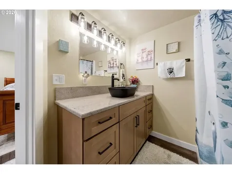 856 Scottsburg West Road Scottsburg OR 97473