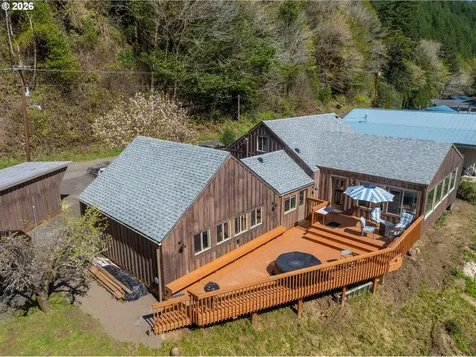 856 Scottsburg West Road Scottsburg OR 97473