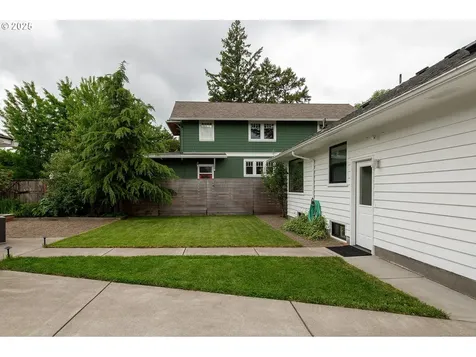 1532 SE Malden Street Portland OR 97202