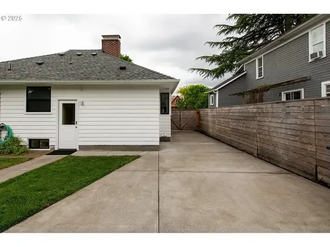 1532 SE Malden Street Portland OR 97202