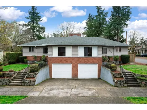 6208 SE Woodstock Boulevard Portland OR 97206