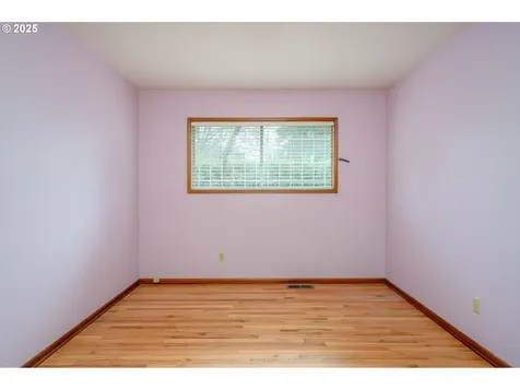 6208 SE Woodstock Boulevard Portland OR 97206
