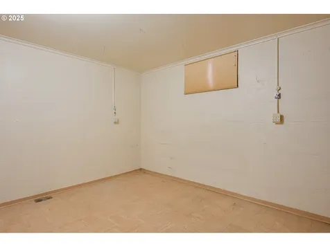 6208 SE Woodstock Boulevard Portland OR 97206