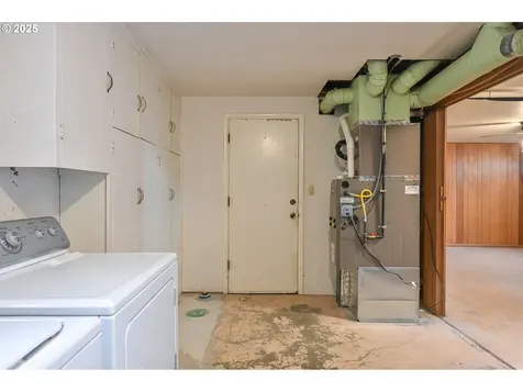 6208 SE Woodstock Boulevard Portland OR 97206