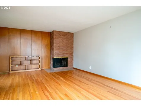 6208 SE Woodstock Boulevard Portland OR 97206