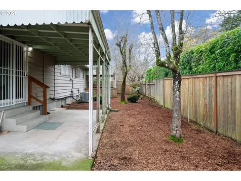 6208 SE Woodstock Boulevard Portland OR 97206