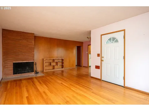 6208 SE Woodstock Boulevard Portland OR 97206