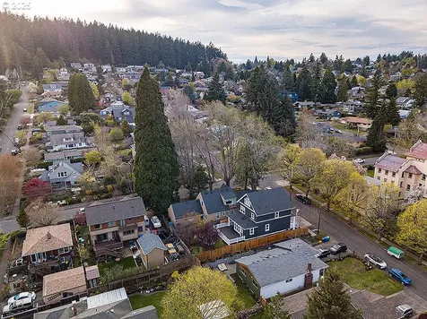 7612 SE Main Street Portland OR 97215