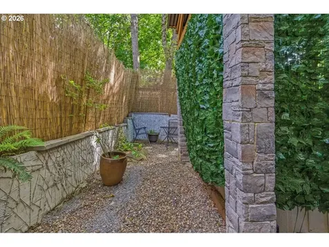 19240 SW Rosedale Court Beaverton OR 97007