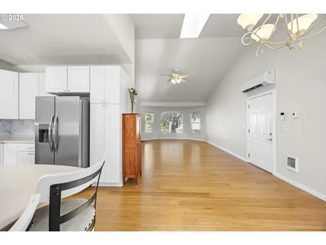2284 21st Street Florence OR 97439