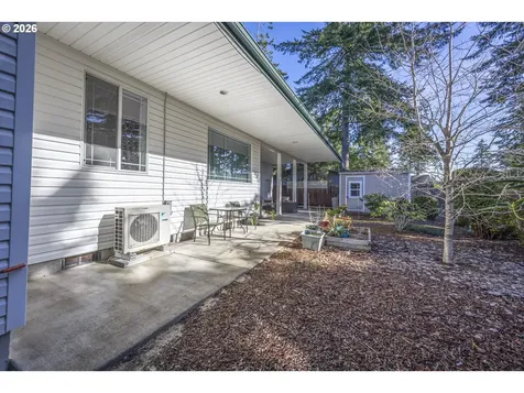2284 21st Street Florence OR 97439
