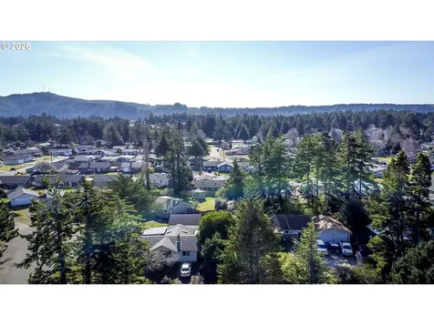 2284 21st Street Florence OR 97439