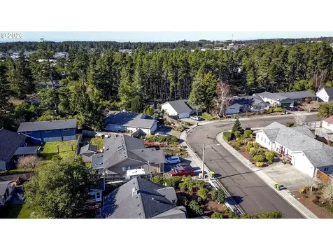2284 21st Street Florence OR 97439
