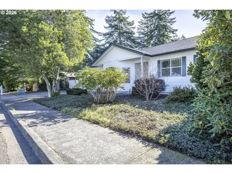 2284 21st Street Florence OR 97439