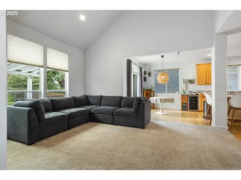 5898 NE Saida Lane Hillsboro OR 97124