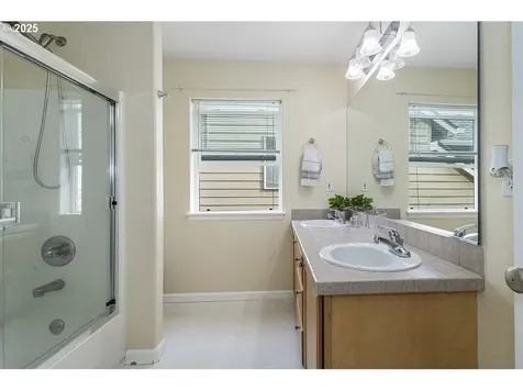 5898 NE Saida Lane Hillsboro OR 97124